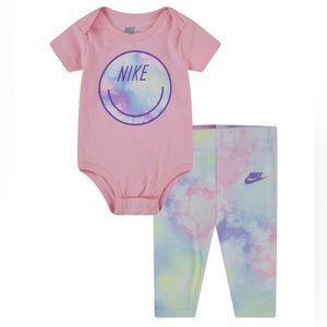 Baby Girls Nike bodysuit and legging